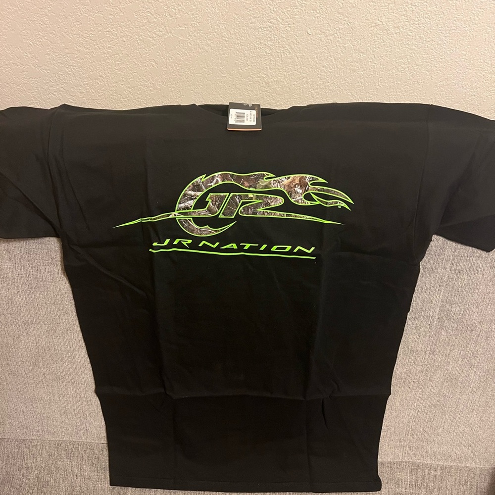 NWT Dale Earnhardt Jr. t-shirt black with 88 logo and Jr. on front Size Large